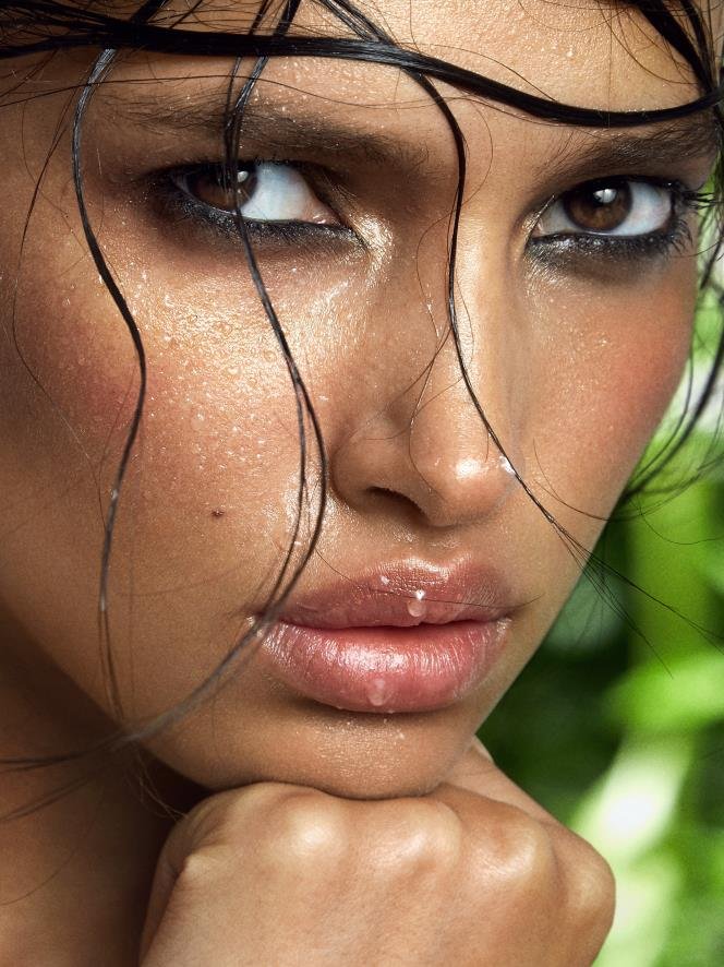 Camila Costa Camila Costa