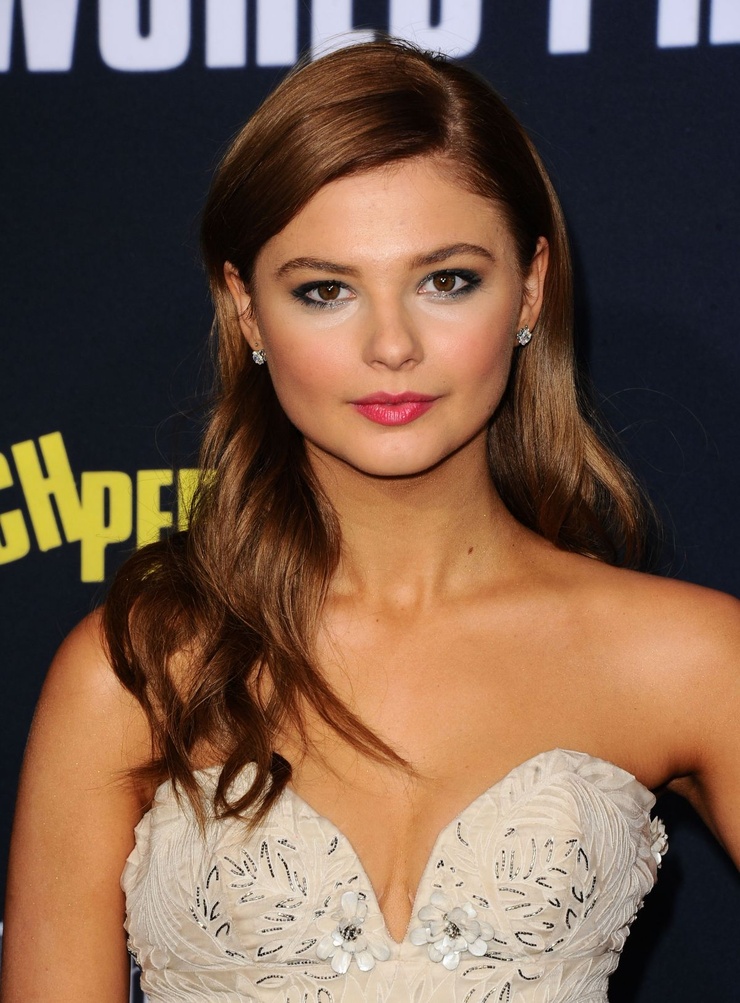 Stefanie Scott
