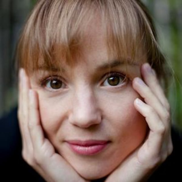 St Phanie Van Vyve Image 640full Stephanie Van Vyve 