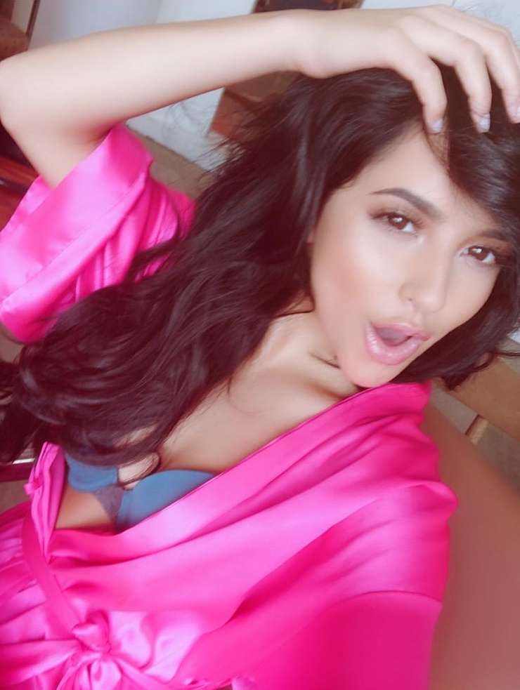 Becky G.