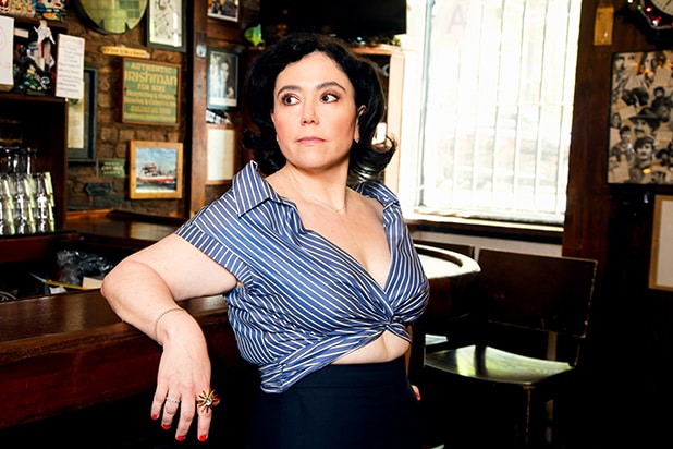 Alex Borstein.