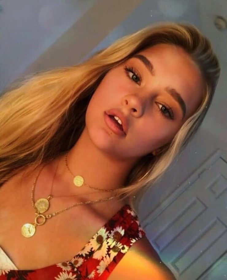 Lizzy Greene