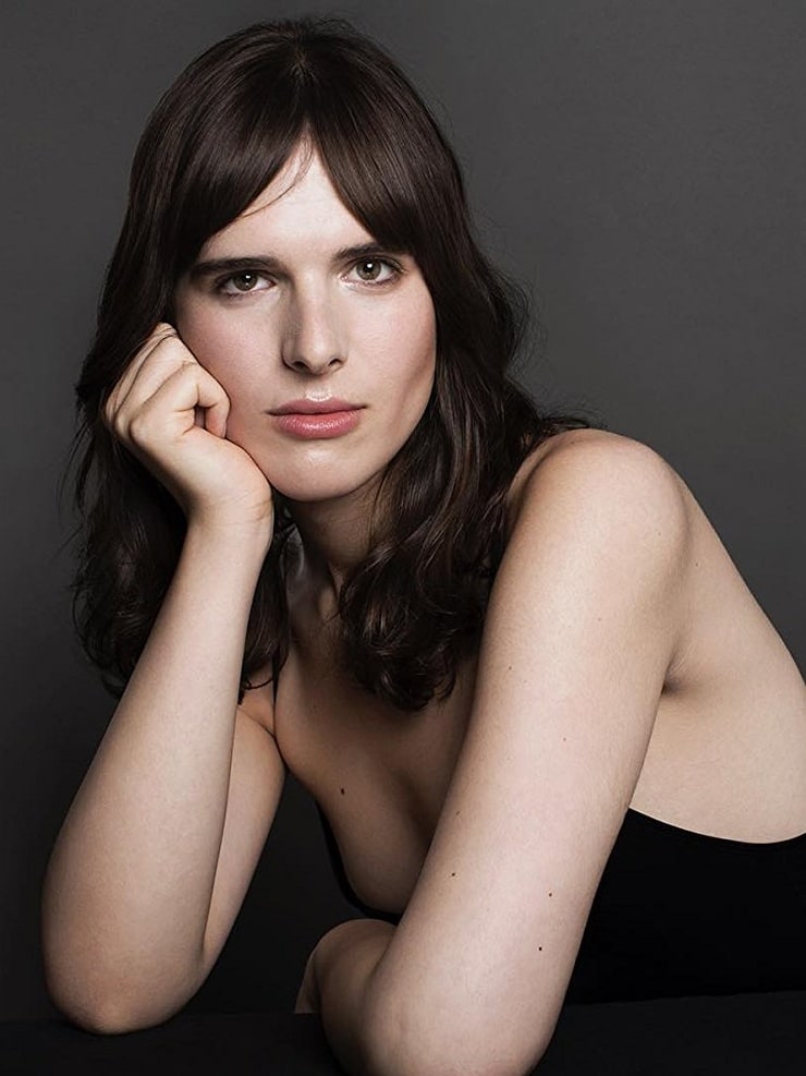 Hari Nef