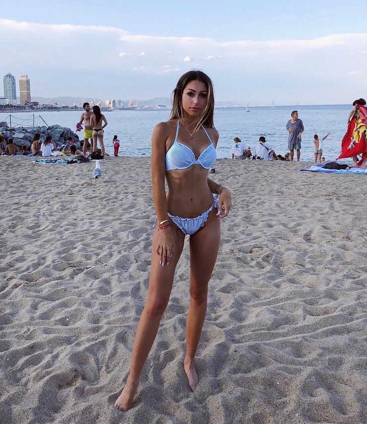 Caroline Einhoff