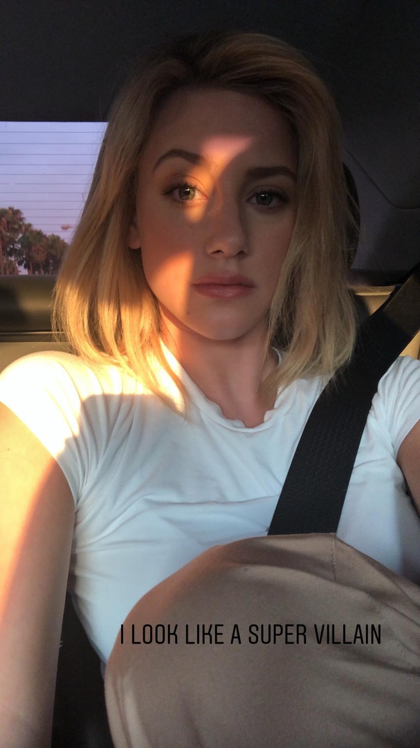 Lili Reinhart