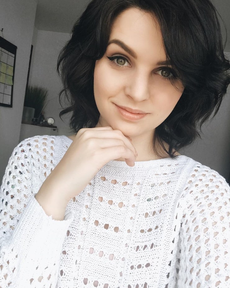 Emma Blackery.