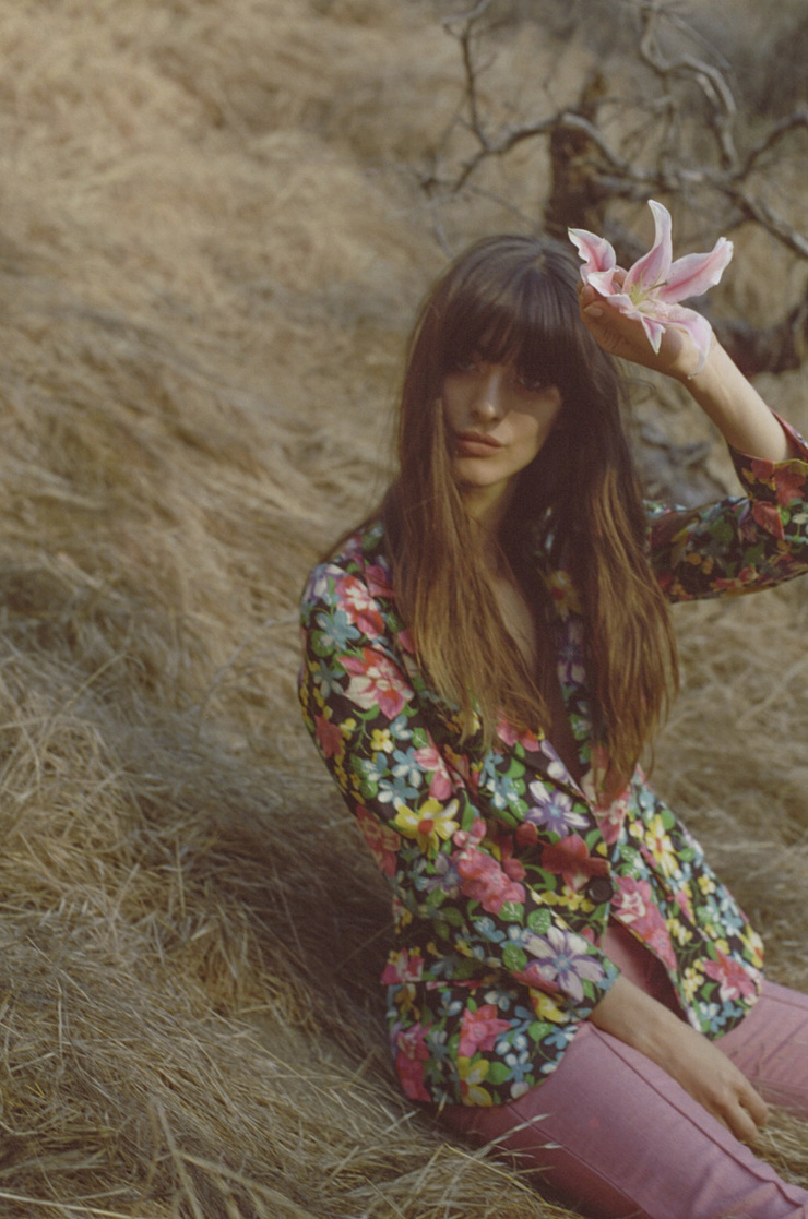 Louise Follain