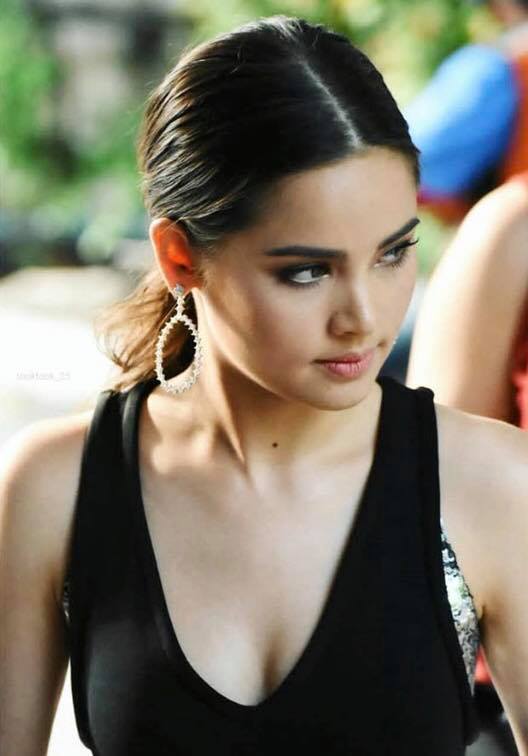 Urassaya Sperbund Urassaya Sperbund