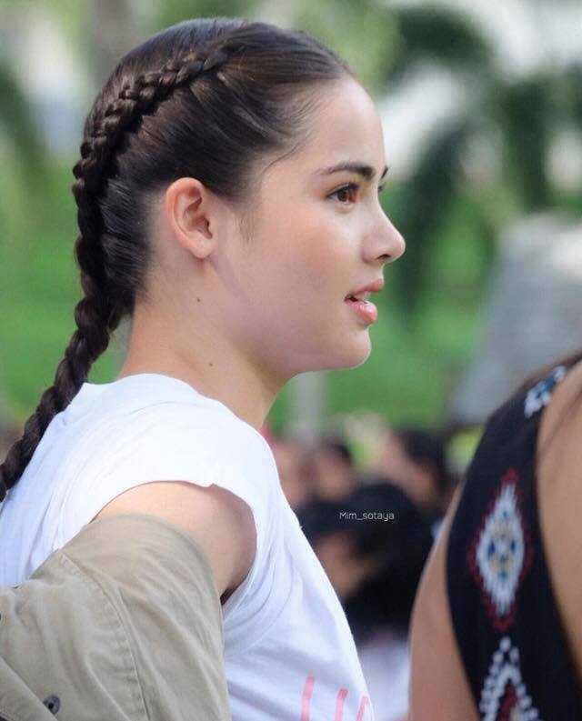 Urassaya Sperbund