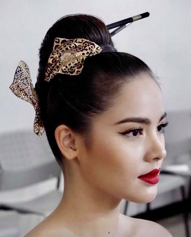 Urassaya Sperbund