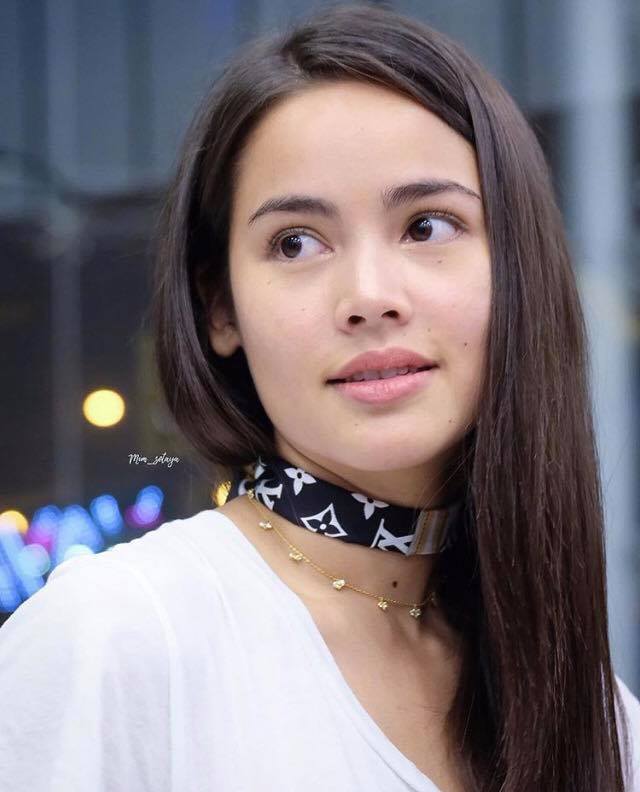 Urassaya Sperbund