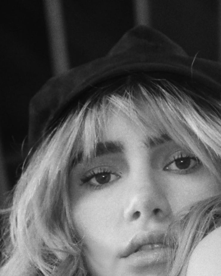 Suki Waterhouse