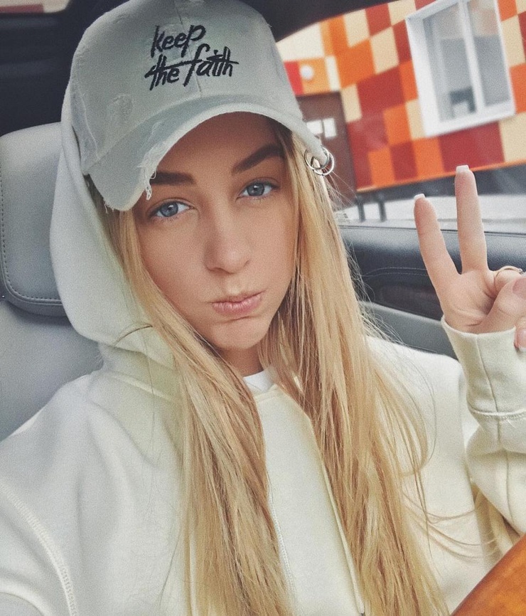 Mari Kraimbrery