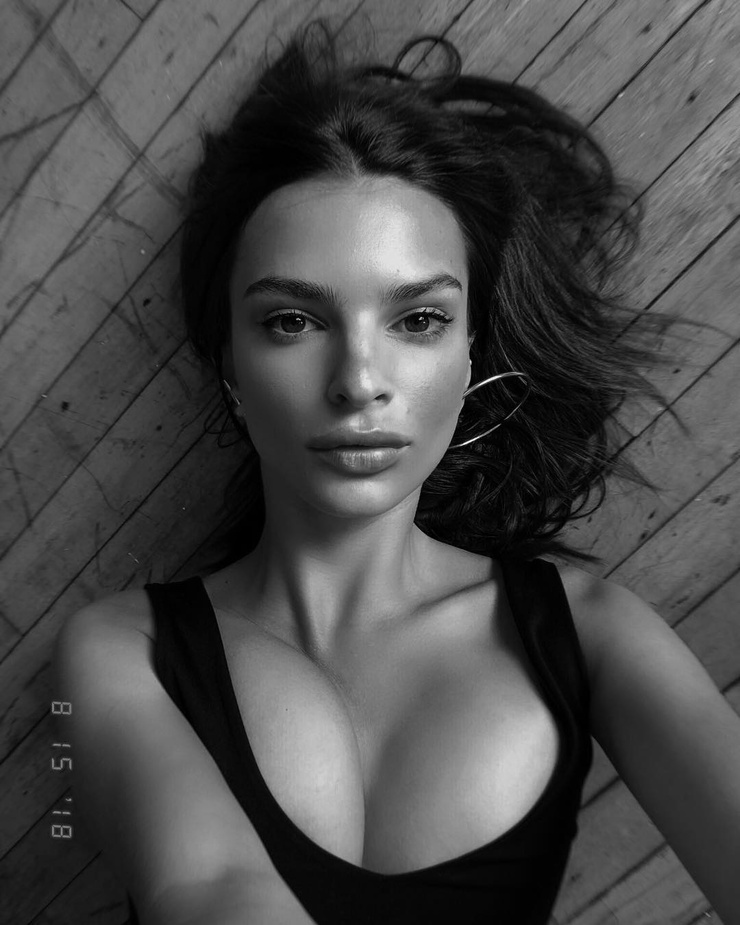 Emily Ratajkowski