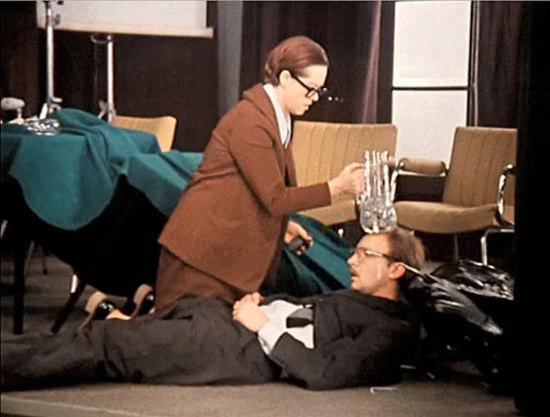Office Romance (1977)