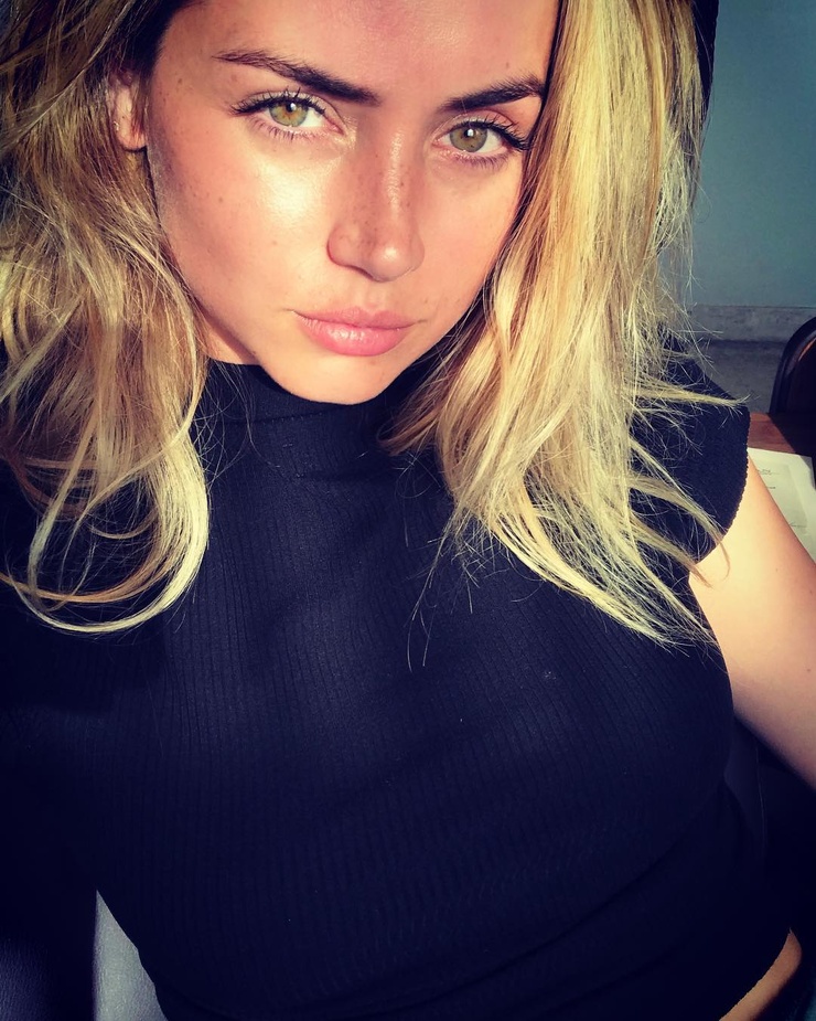 Ana de Armas Ana de Armas