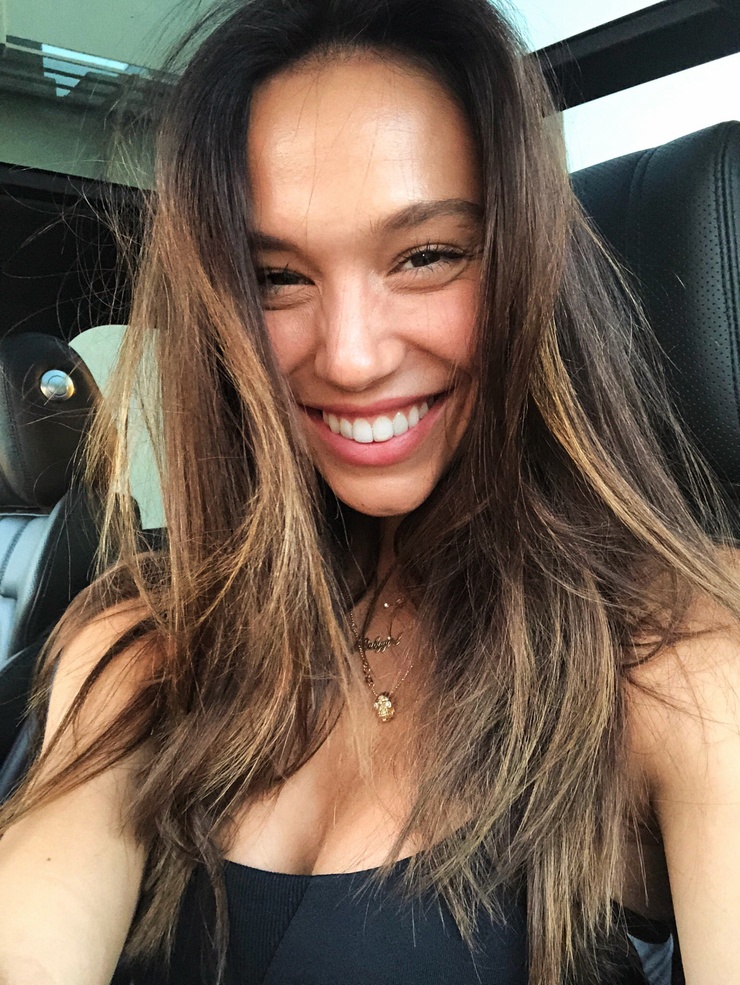 Alexis Ren Alexis Ren