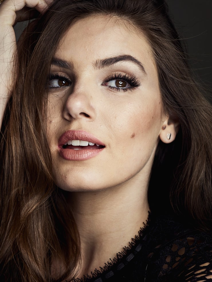 Camila Queiroz Camila Queiroz