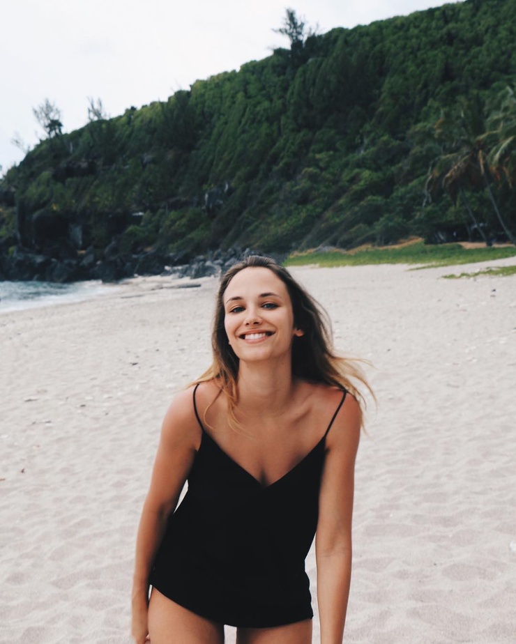 Agathe Teyssier (model)