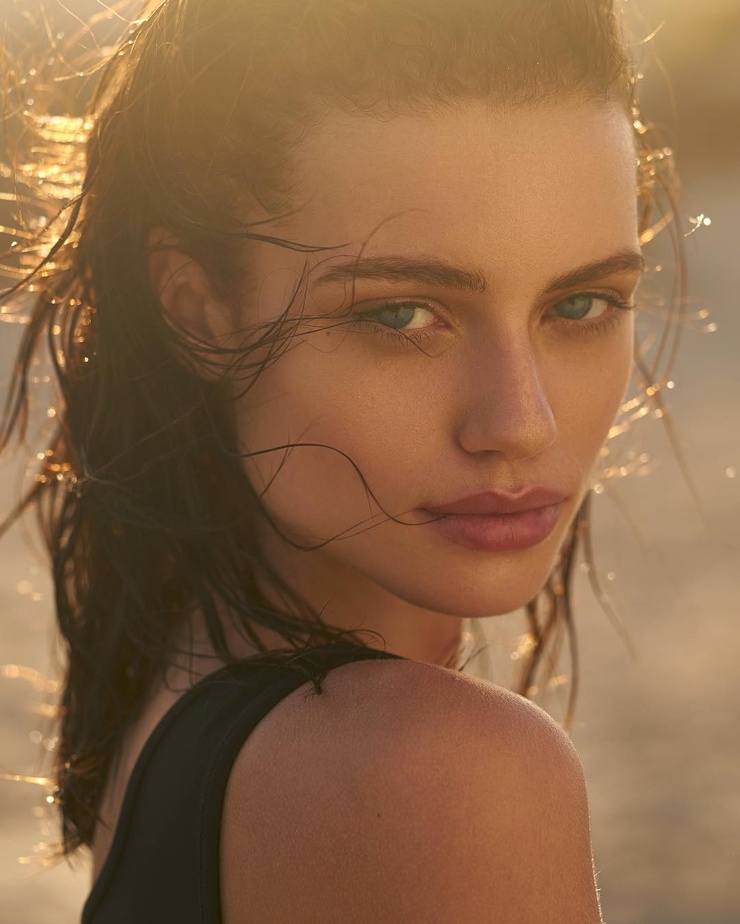 Elle Trowbridge Elle Trowbridge