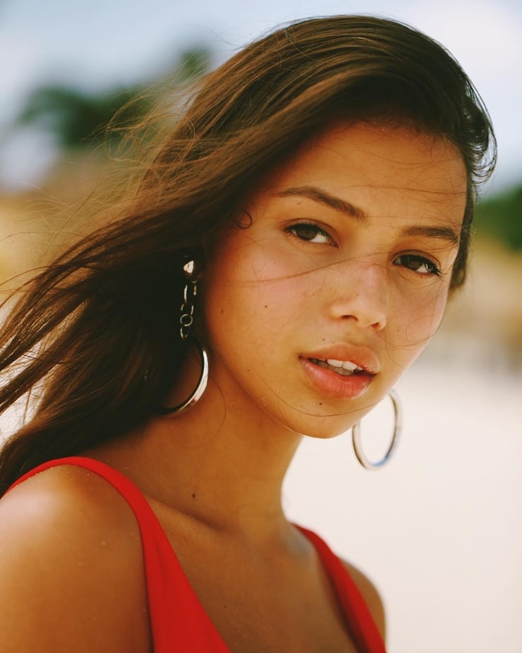 Fiona Barron Fiona Barron