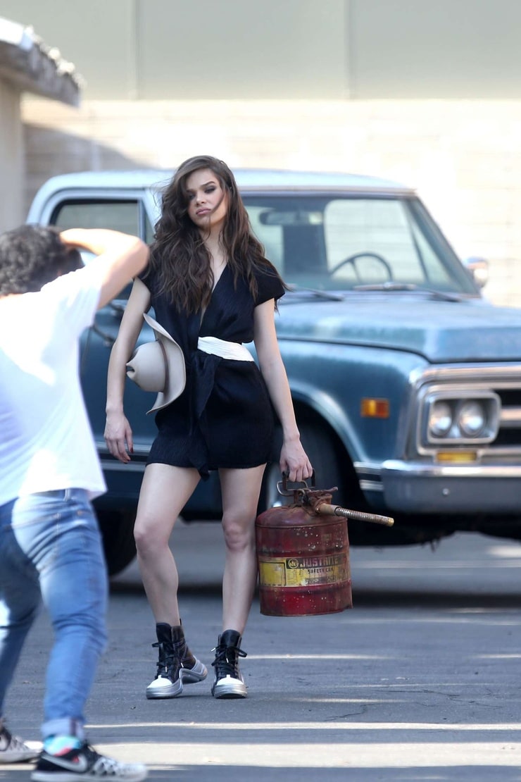 Hailee Steinfeld