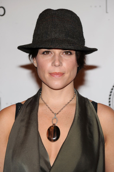 Neve Campbell