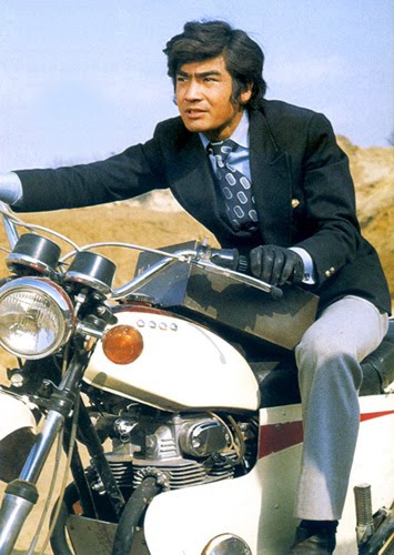 Takeshi Hongō (Hiroshi Fujioka)