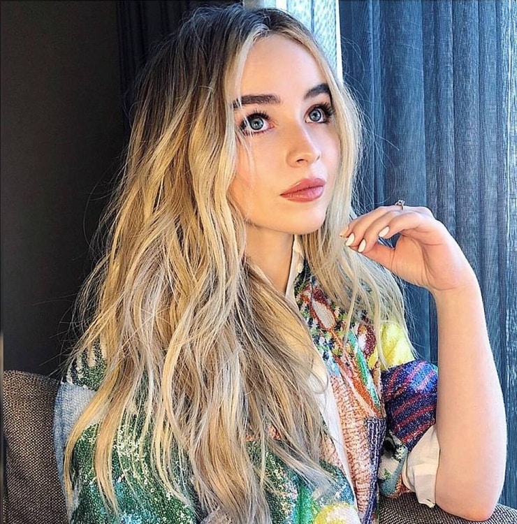 Sabrina Carpenter image