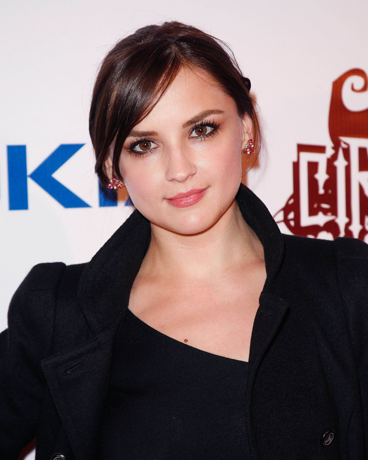 Rachael Leigh Cook