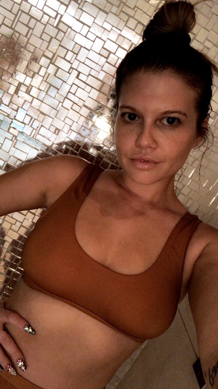 Picture of Chelsea Chanel Dudley