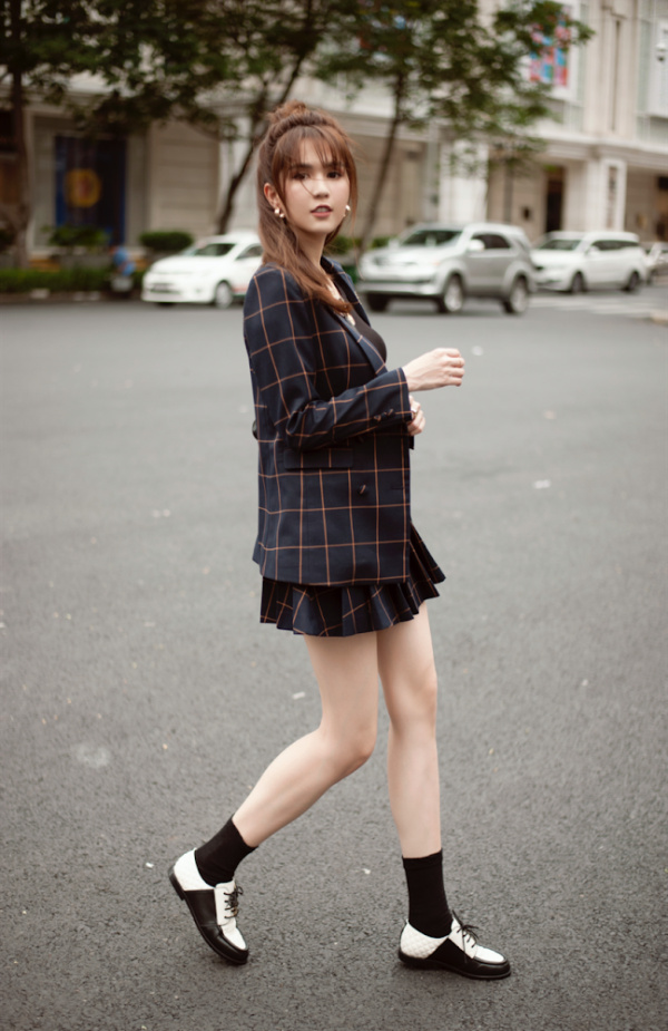 Ngoc Trinh Ngoc Trinh