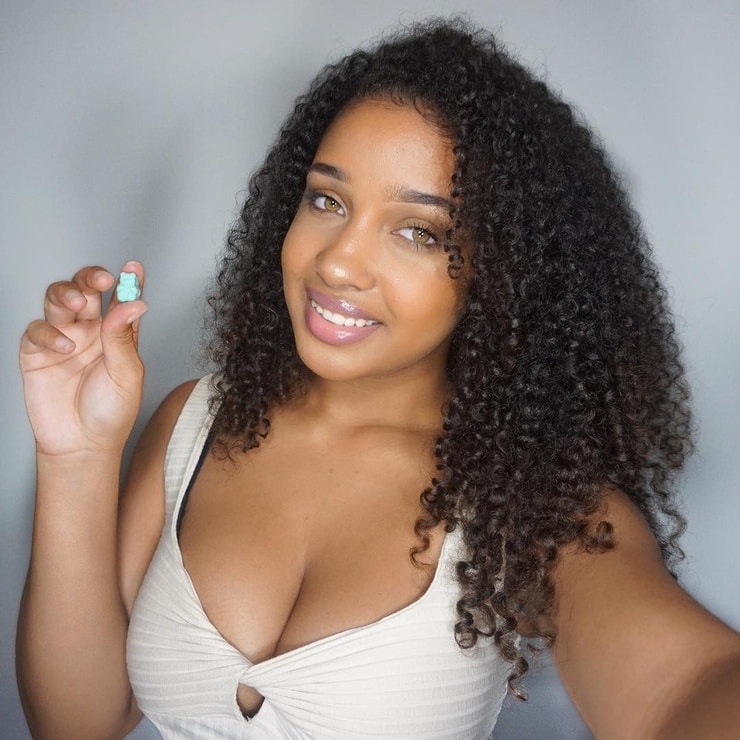 Corie Rayvon