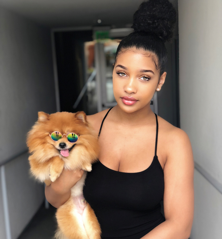 Corie Rayvon