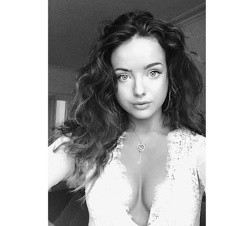 Iona McCabe Iona McCabe