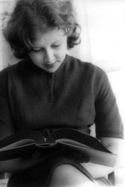 Dossie Easton picture