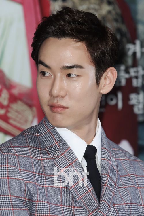 Yeon-Seok Yoo