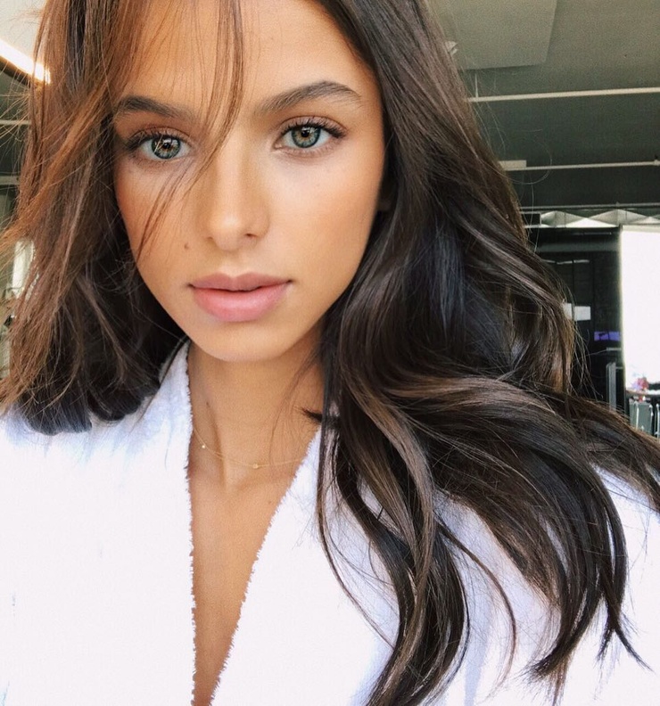 Bruna Lirio Bruna Lirio