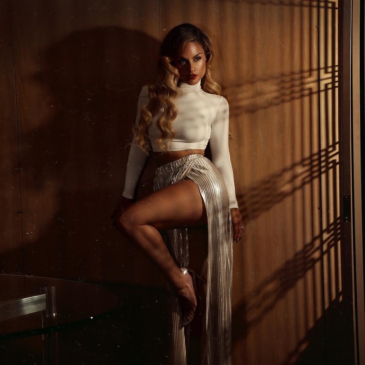 Pia Toscano Pia Toscano