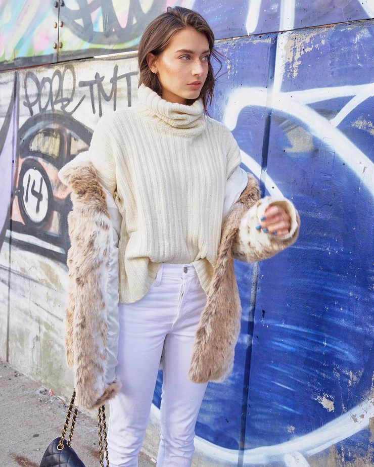Jessica Clements Jessica Clements