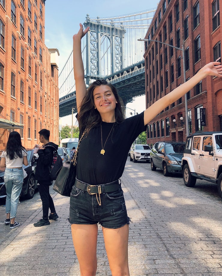 Jessica Clements Jessica Clements