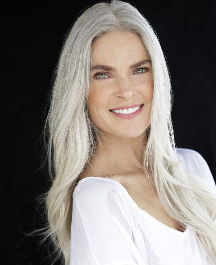 Roxanne Gould