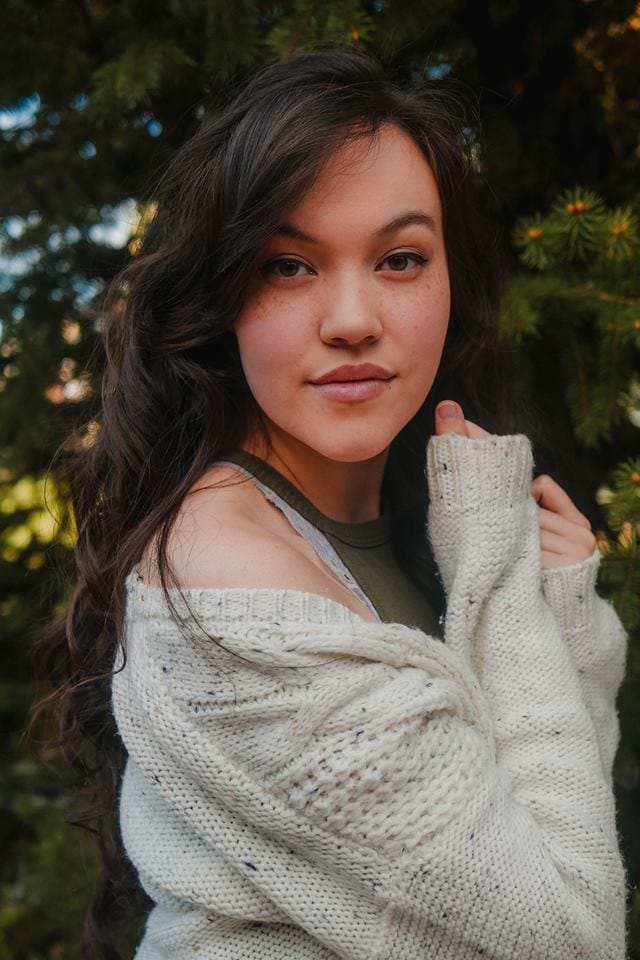 Rhianna DeVries