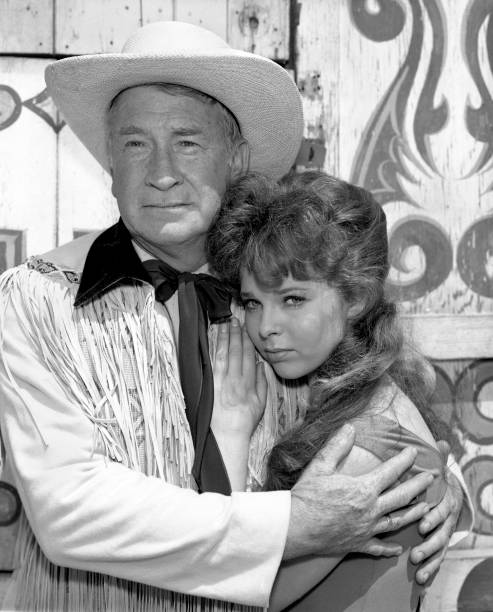 Chill Wills, Anne Helm