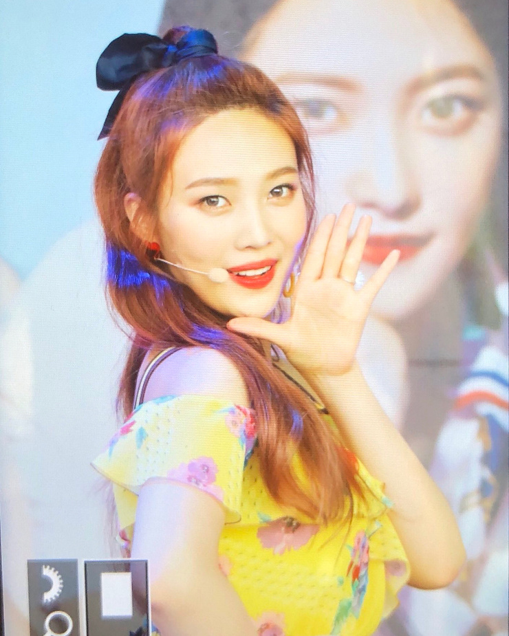Joy (Park Soo Young)