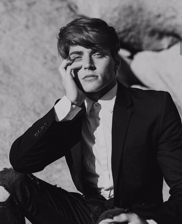 Froy Gutierrez