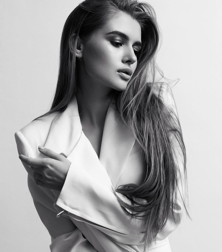 Snezhana Yanchenko Snezhana Yanchenko