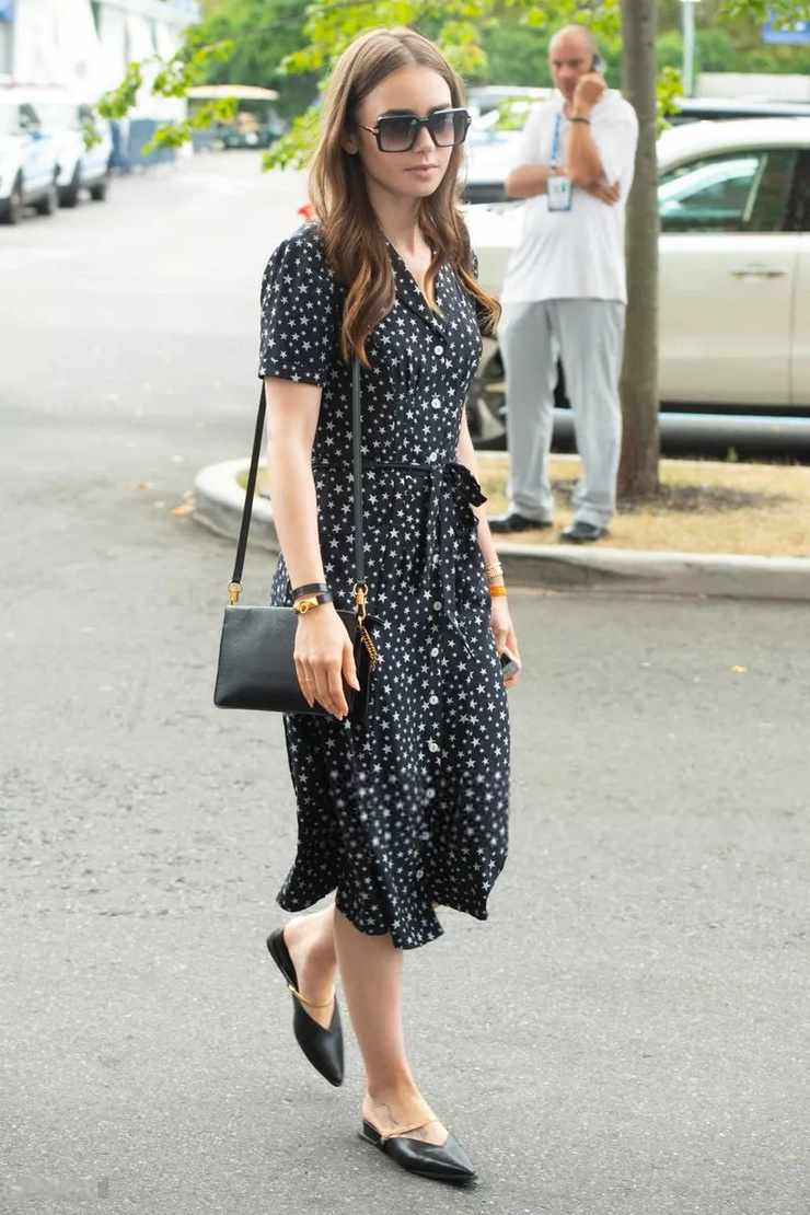 Lily Collins
