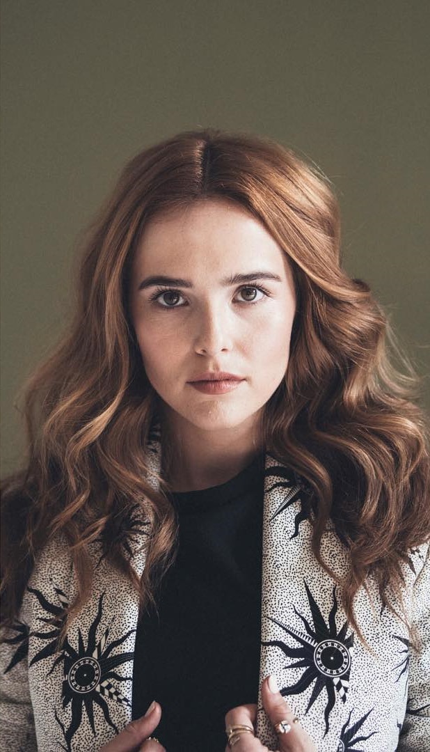 Zoey Deutch
