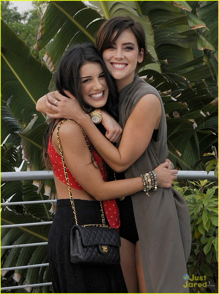 Shenae Grimes Shenae Grimes